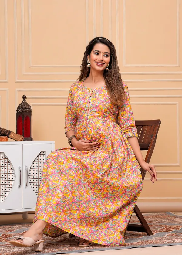 Black_fly_peach_Cotton_Printed_Maternity_And_Feeding_Kurti_Combo_Of_2