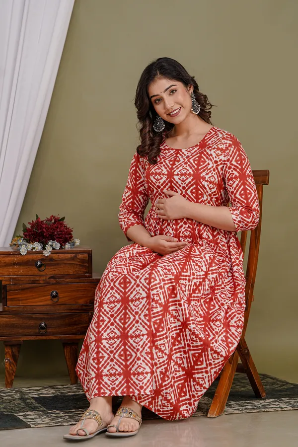Black_fly_zizking_bloom_Cotton_Printed_Maternity_And_Feeding_Kurti_Combo_Of_2