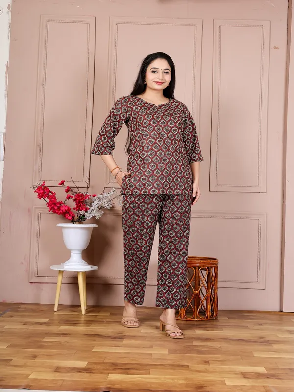 Brown_paan__cotton_cord_set