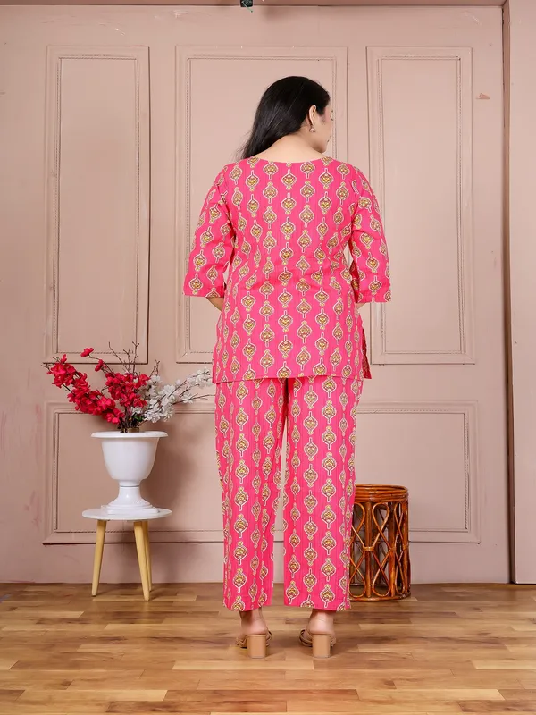 Pink_paan_blosom__cotton_cord_set