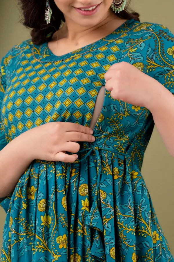 Rama_doted_cotton_maternity_and_feeding_kurti
