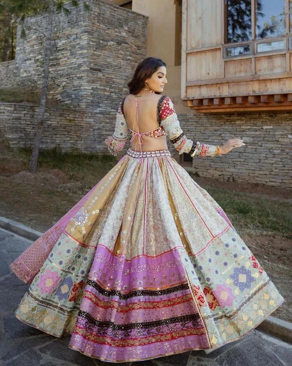Off_White_Lehngha_Attached_Real_Mirror_Work_With_Heavy_Dupatta_With__Blouse_Piece