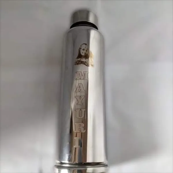 Grey_Stainless_Steel_Customised/Custom_Water_Bottle_900_Ml_Made_In_India__(Name_And_Photo_Print)