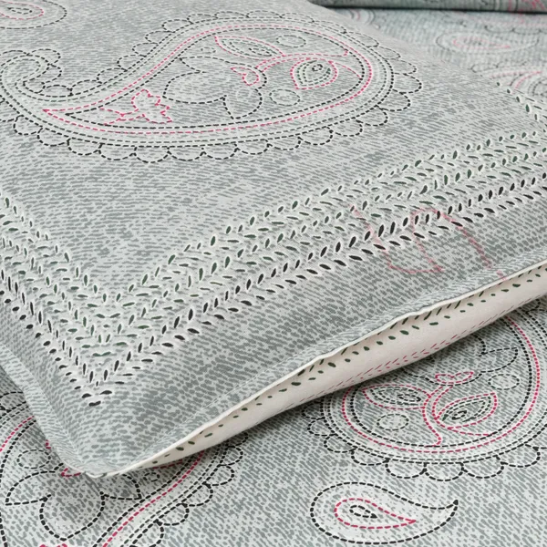 320_TC_katha_patchwork_design_King_Size_Premium_Cotton_Bedsheet_With_Two_Pillow_Covers_-_275_X_275_cm_(King_size)
