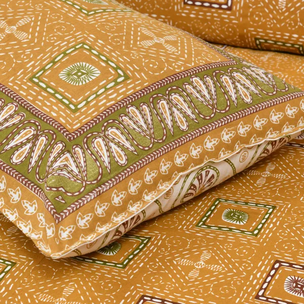 320_TC_katha_patchwork_design_King_Size_Premium_Cotton_Bedsheet_With_Two_Pillow_Covers_-_275_X_275_cm_(King_size)