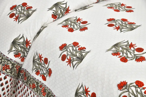 380_TC_jaipuri_print_100%_Cotton_Bedsheet_With_Two_Pillow_Covers_/_handblock_print_bedsheet_-_275_X_275_cm_(King_size)