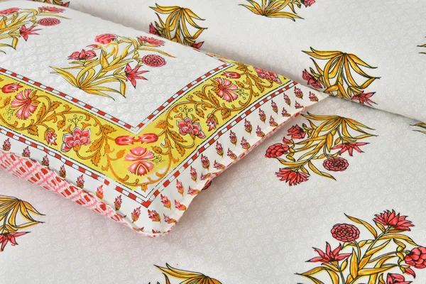 380_TC_jaipuri_print_100%_Cotton_Bedsheet_With_Two_Pillow_Covers_/_handblock_print_bedsheet_-_275_X_275_cm_(King_size)