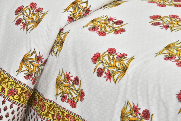 380_TC_jaipuri_print_100%_Cotton_Bedsheet_With_Two_Pillow_Covers_/_handblock_print_bedsheet_-_275_X_275_cm_(King_size)