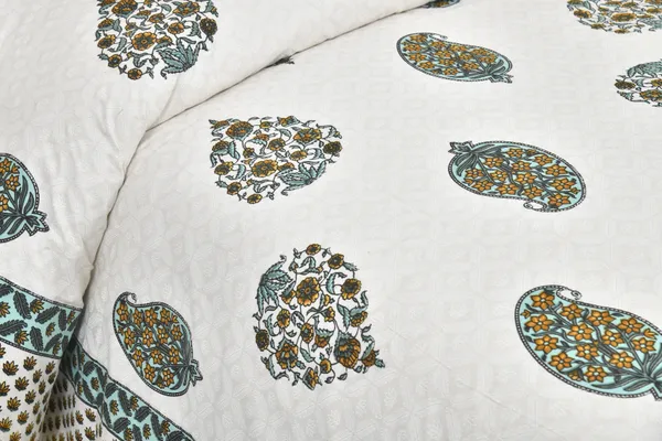 380_TC_jaipuri_print_100%_Cotton_Bedsheet_With_Two_Pillow_Covers_/_handblock_print_bedsheet_-_275_X_275_cm_(King_size)
