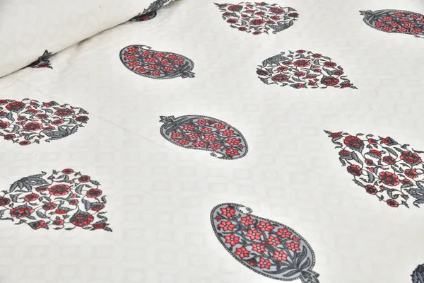 380_TC_jaipuri_print_100%_Cotton_Bedsheet_With_Two_Pillow_Covers_/_handblock_print_bedsheet_-_275_X_275_cm_(King_size)