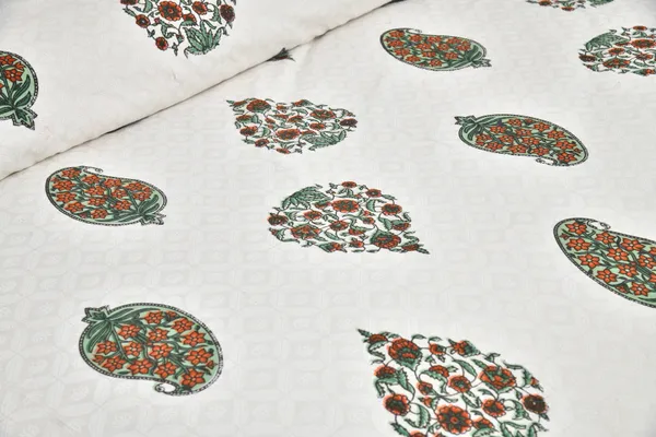 380_TC_jaipuri_print_100%_Cotton_Bedsheet_With_Two_Pillow_Covers_/_handblock_print_bedsheet_-_275_X_275_cm_(King_size)