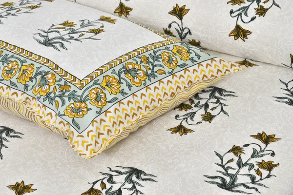 380_TC_jaipuri_print_100%_Cotton_Bedsheet_With_Two_Pillow_Covers_/_handblock_print_bedsheet_-_275_X_275_cm_(King_size)