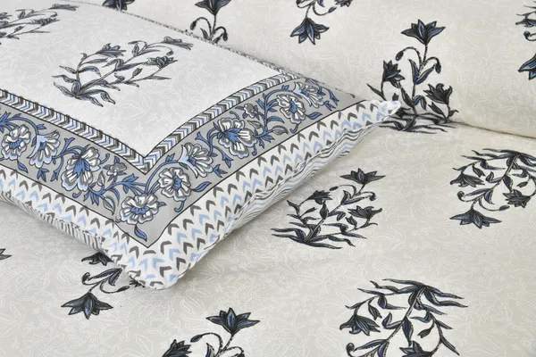 380_TC_jaipuri_print_100%_Cotton_Bedsheet_With_Two_Pillow_Covers_/_handblock_print_bedsheet_-_275_X_275_cm_(King_size)