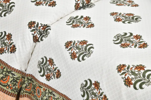 380_TC_jaipuri_print_100%_Cotton_Bedsheet_With_Two_Pillow_Covers_/_handblock_print_bedsheet_-_275_X_275_cm_(King_size)