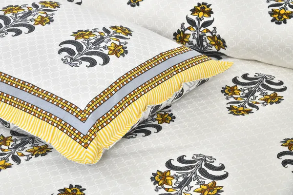 380_TC_jaipuri_print_100%_Cotton_Bedsheet_With_Two_Pillow_Covers_/_handblock_print_bedsheet_-_275_X_275_cm_(King_size)
