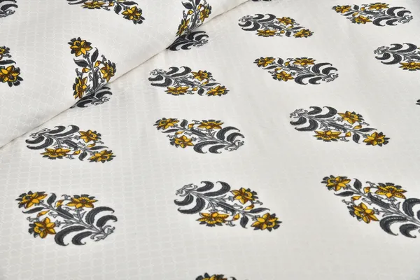 380_TC_jaipuri_print_100%_Cotton_Bedsheet_With_Two_Pillow_Covers_/_handblock_print_bedsheet_-_275_X_275_cm_(King_size)