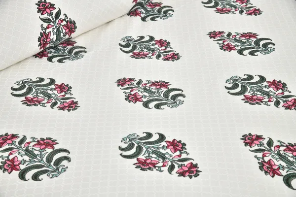 380_TC_jaipuri_print_100%_Cotton_Bedsheet_With_Two_Pillow_Covers_/_handblock_print_bedsheet_-_275_X_275_cm_(King_size)