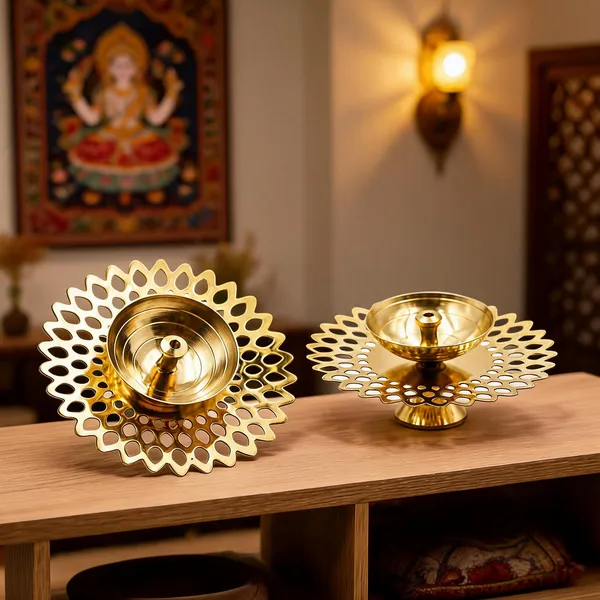Brass_Lotus_Design_Diya_Oil_Lamp_Pair