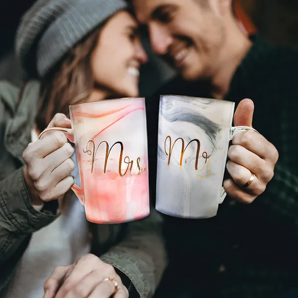 Mr_and_Mrs_Coffee_Mugs_With_Lid_&_Spoon_Set_of_2,_Wedding_Gifts_for_Couple/Bride_and_Groom,_Ceramic_Marble_Cups_for_Bridal_Engagement_Wedding,_Married_Couples_Anniversary_(_MUG_WITH_LID_&_SPOON)