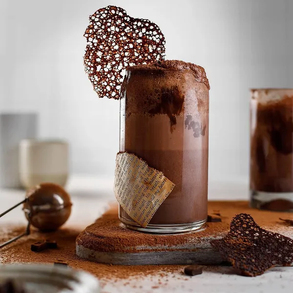 Drinking_Glasses_with_Glass_Straw_Set_of_1,_500ml_Beer_Glasses_Can_Shaped_Glass_Cups,_Tumbler_for_Cold_Coffee,_Smoothies,_Juice,_Soda,_Any_Drink_and_Any_Occasion_(1)