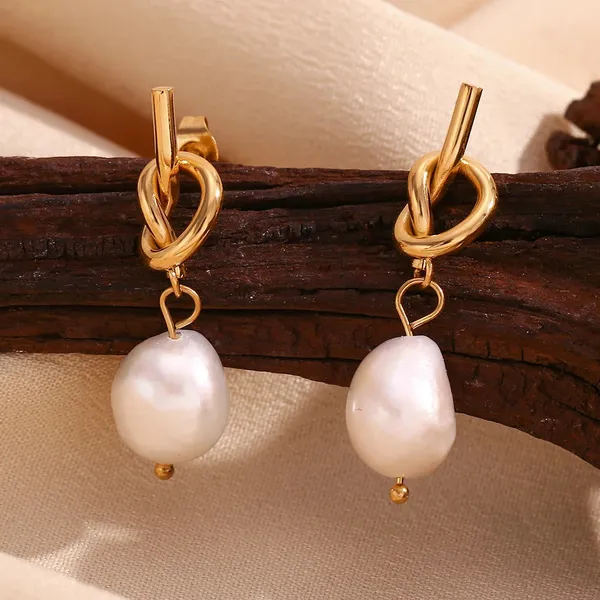 Korean_Knots_of_Grace:_Pearl_Drop_Gold_Earring_For_Women_And_Girls