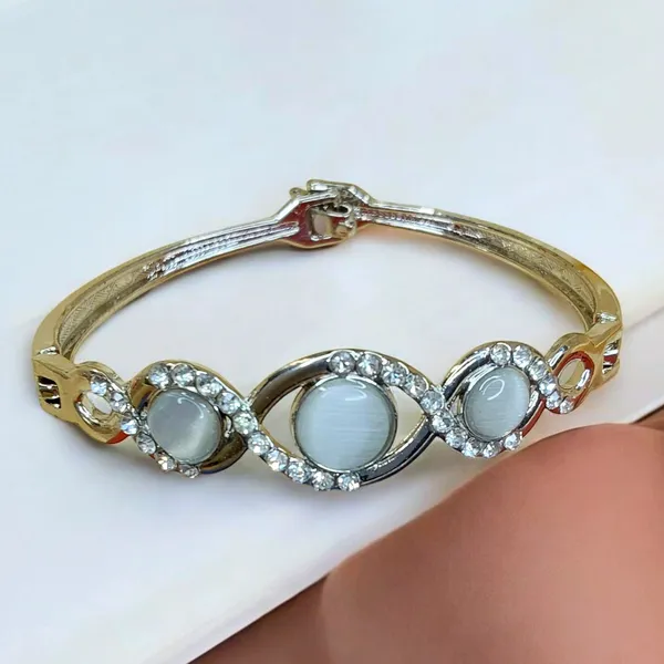 Premium_Luxurious_Stainless_Steel_Silver_Anti_Tarnish_Zirconia_Kada_Bracelet_Gifts_For_Girls_For_Women_And_Girls