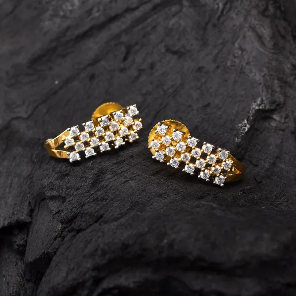 Regal_Glint_Gold_Plated_Earrings