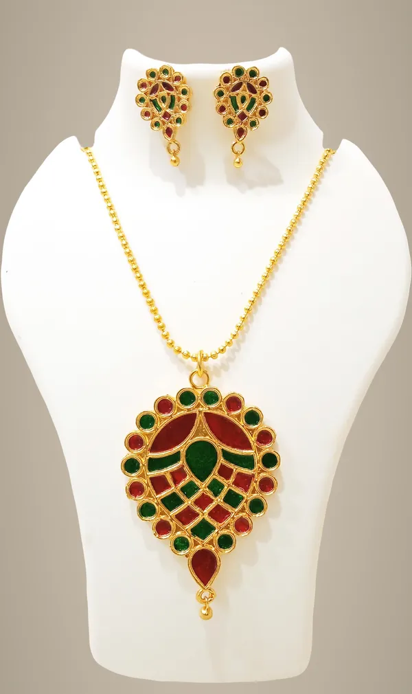 Assamese_Traditional_Gold_Plated_Red_Green_Color_Dugdugi_Chain_Jewellery_Set_For_Women_&_Girls