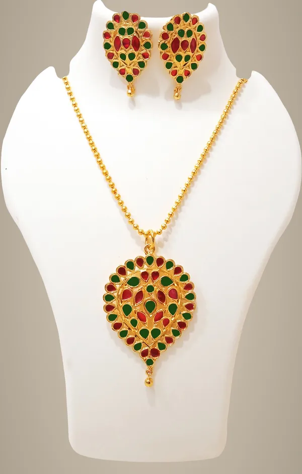 Assamese_Traditional_Gold_Plated_Red_Green_Dugdugi_Chain_Jewellery_Set_For_Women_&_Girl