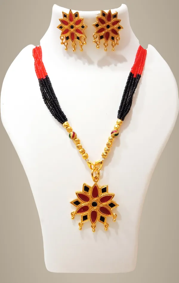 Assamese_Traditional_Gold_Plated_Red_Black_Colour_Star_Tassel_Jewellery_Set_For_Women_&_Girls