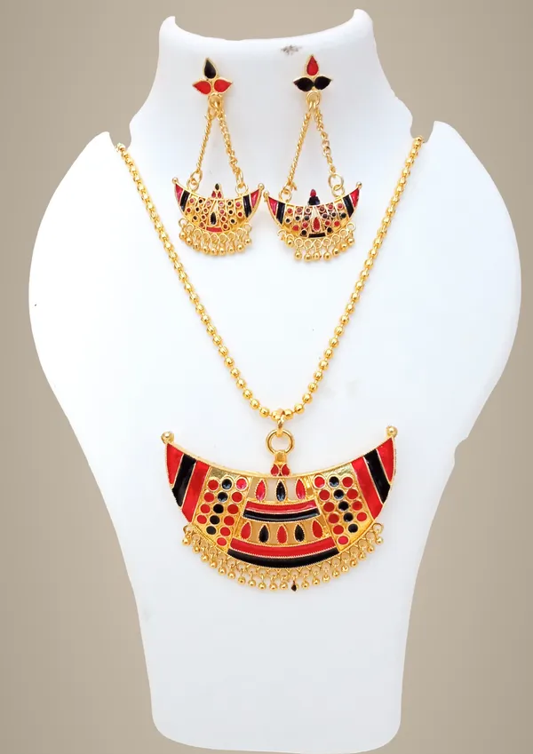 Assamese_Traditional_Gold_Plated_Red_Black_Colour_Joonbiri_Chain_Jewellery_Set_For_Women_Girls