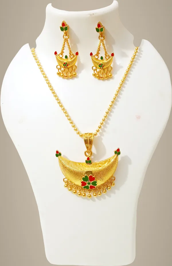 Assamese_Traditional_Red_And_Green_Colour_Joonbiri_Jewellery_Set_For_Women