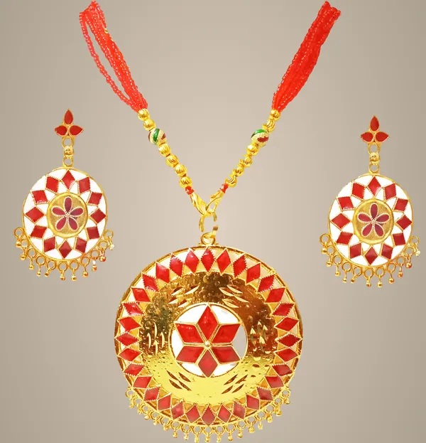 Assamese_Traditional_Red_Japi_Jewellery_Set_For_Women