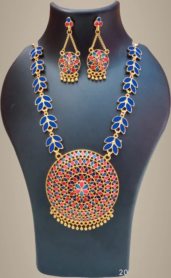 Assamese_Traditional_Red_And_Blue_Colour_Japi_Jewellery_Set_For_Women