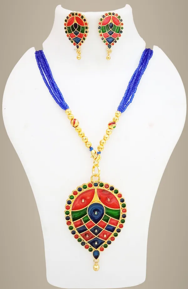 Assamese_Traditional_Gold_Plated_Multicolour_Dugdugi_Tassel_Jewellery_Set_For_Women