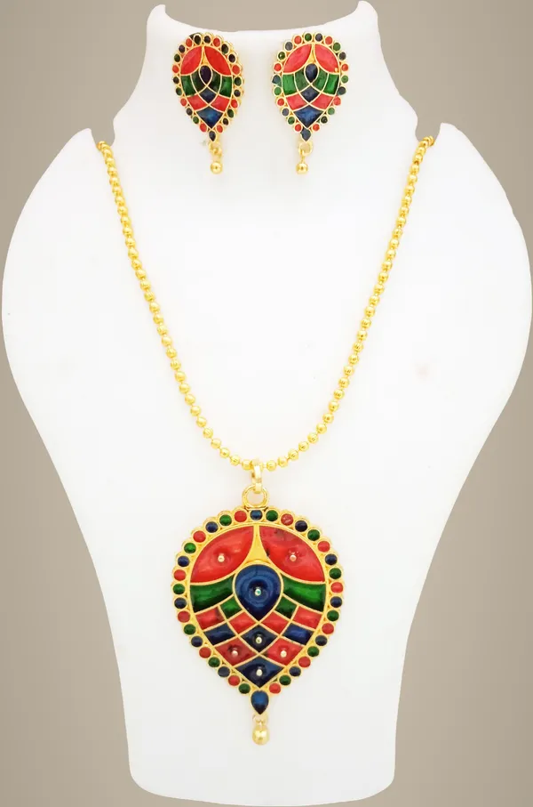 Assamese_Traditional_Multi_Colour_Dugdugi_Chain_Jewellery_Set_For_Women