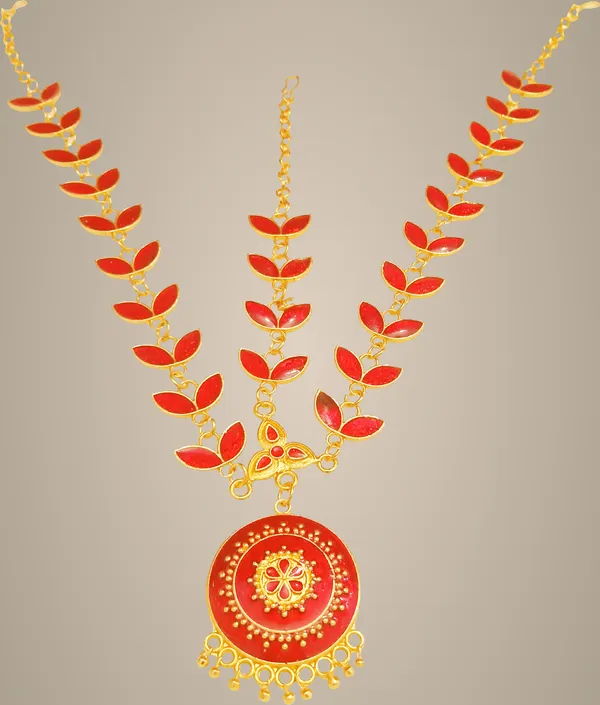 Assamese_Traditional_Gold_Plated_Red_Colour_Copper_Maang_Tikka_For_Women