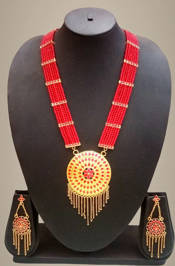 Assamese_Traditional_Gold_Plated_Red_Colour_Japi_Tassel_Jewellery_Set_For_Women_&_Girl