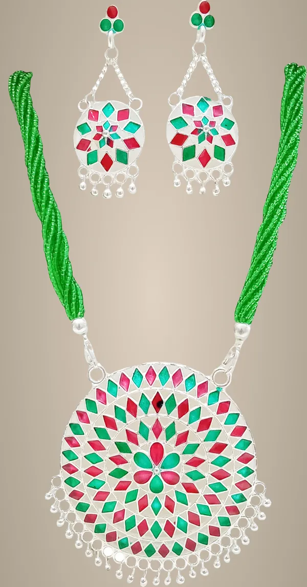 Assamese_Traditional_Silver_Plated_Japi_Pendant_Jewellery_Set_For_Women