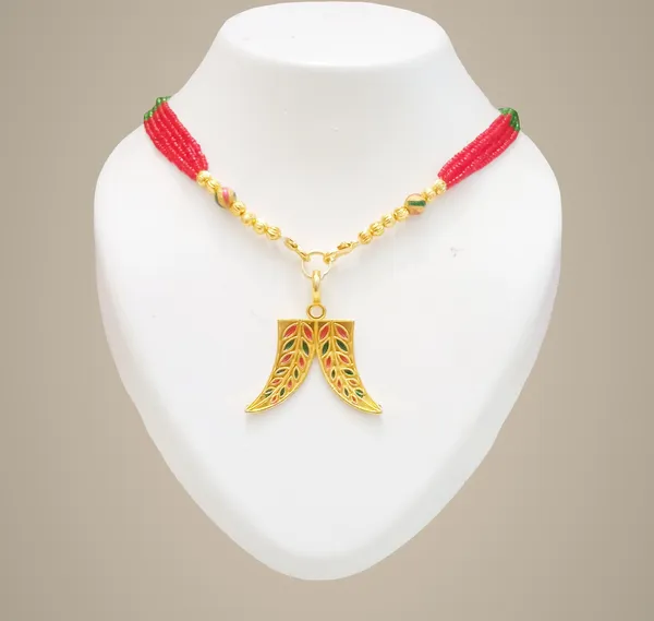 Assamese_Traditional_Gold_Plated_Red_Green_Colour_Hatti_Danny_Tassel_Jewellery_Set_For_Women