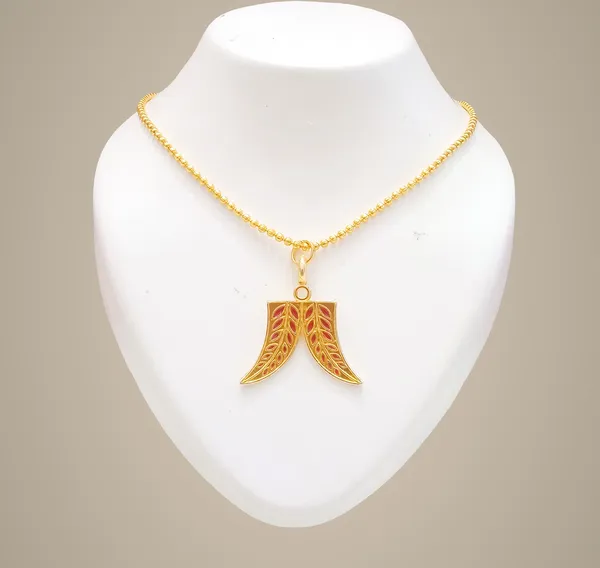 Assamese_Traditional_Gold_Plated_Red_Colour_Haathi_Daant_Pendant_Chain_Set_For_Women