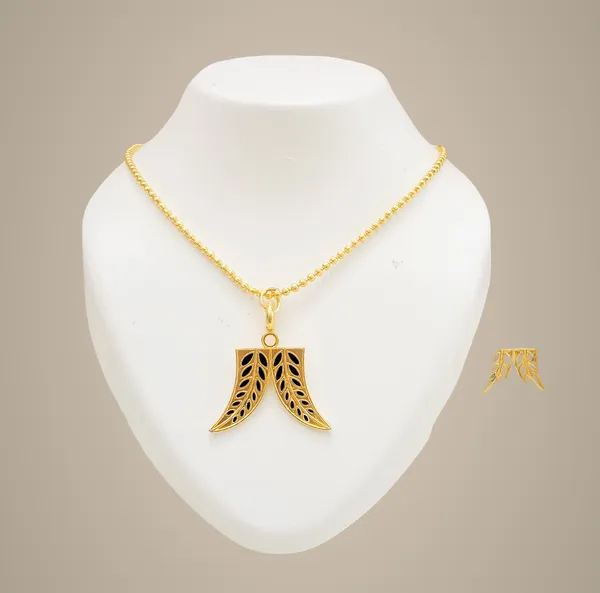Assamese_Traditional_Gold_Plated_Black_Colour_Hatti_Dant_Chain_Jewellery_Set_For_Women