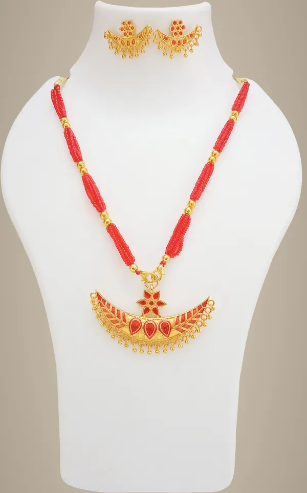 Assamese_Traditional_Gold_Plated_Red_Colour_Joonbiri_Tassel_Jewellery_Set_For_Women