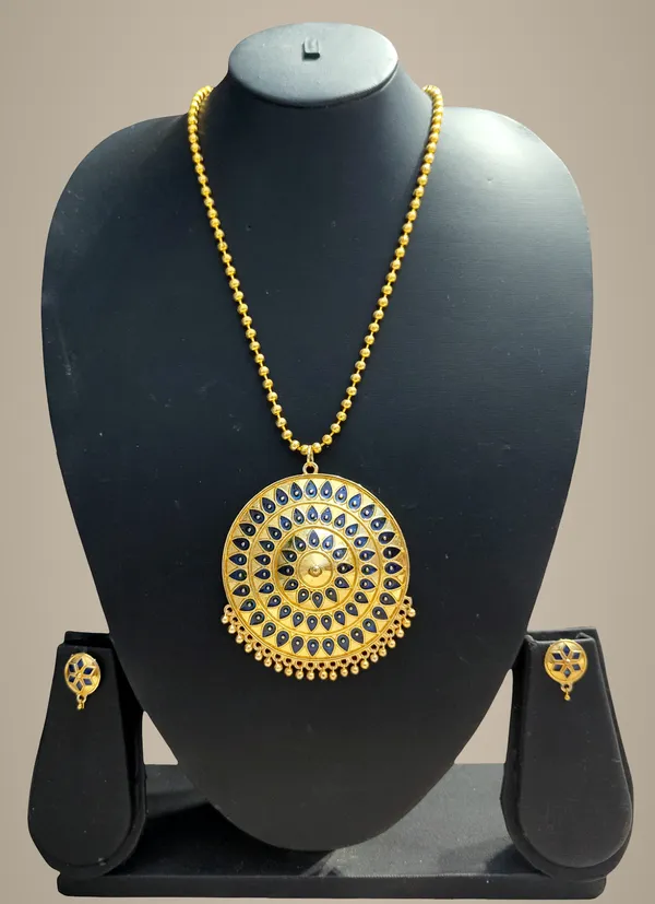 Assamese_Traditional_Blue_Big_Japi_Top_Earring_With_Goti_Chain
