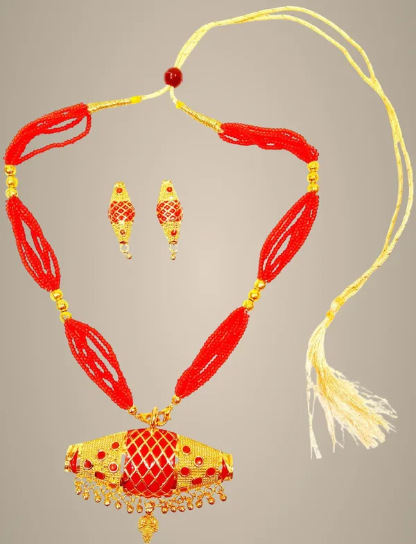 Assamese_Traditional_Gold_Plated_Red_Colour_Dhullbiri_Tassel_Jewellery_Set_For_Women