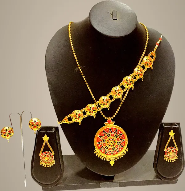 Assamese_Traditional_Gold_Plated_Red_Black_Colour_Japi_Combo_Jewellery_Set_For_Women