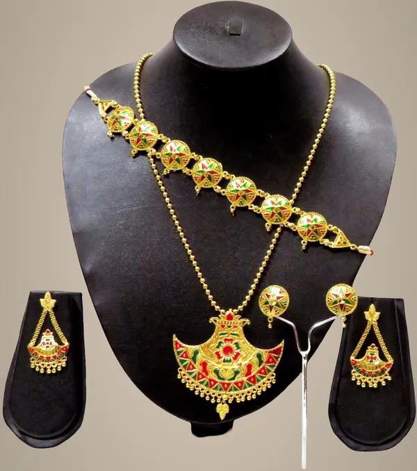 Assamese_Traditional_Gold_Plated_Red_Green_Colour_Combo_Jewellery_Set_For_Women