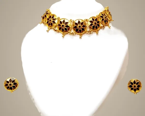 Assamese_Traditional_Gold_Plated_Black_Colour_Golpata_Necklace_Jewellery_Set_For_Women