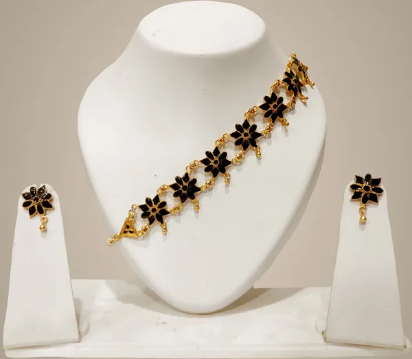 Assamese_Traditional_Gold_Plated_Black_Colour_Golpata_Necklace_Set_For_Women
