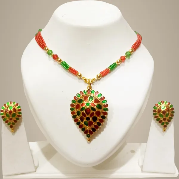 Assamese_Traditional_Gold_Plated_Red_Green_Colour_Dugdugi_Tassel_Jewellery_Set_For_Girls_&_Women